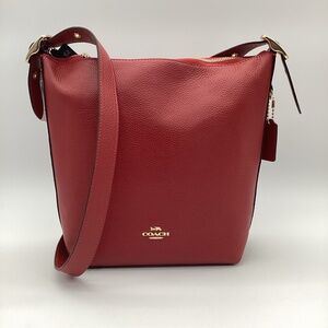 2040. Coach Val Duffle Cross Body Bag in Redwood w/Gold. NWT